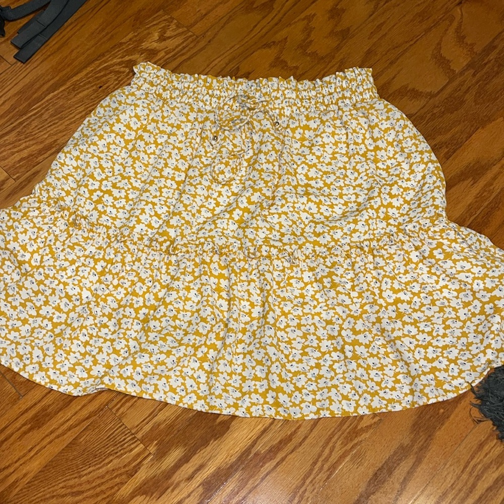 Crescent yellow skirt, never worn
